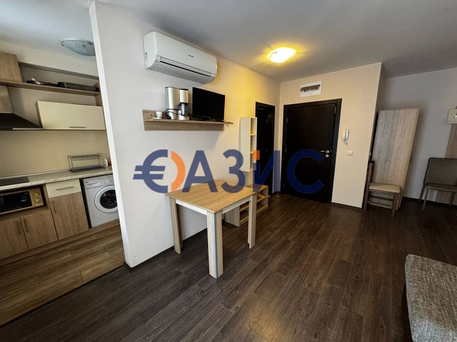 Продава се Едностаен апартамент в Созопол - 51 кв.м за 883 €/кв.м - Снимка #2