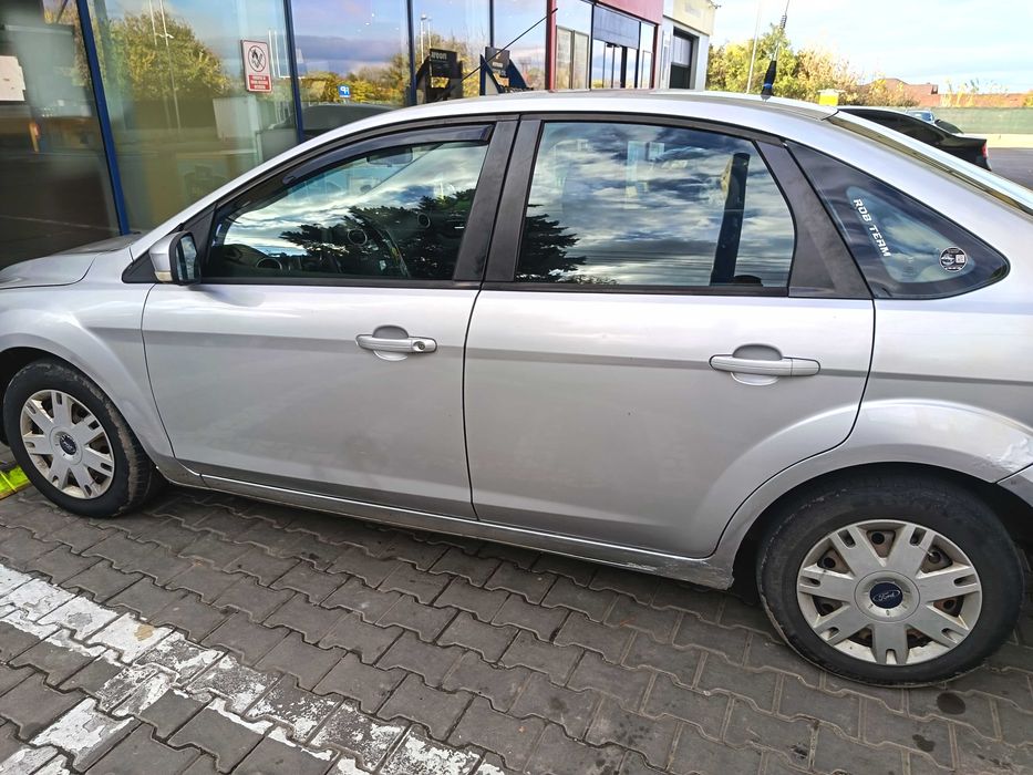FORD Focus 2009 — imagine 5