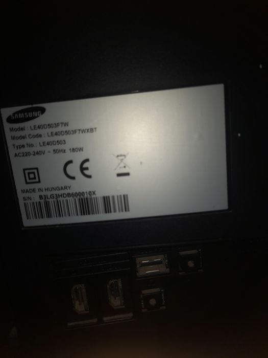 TV samsung cu diagonala de 102 cu un defect.