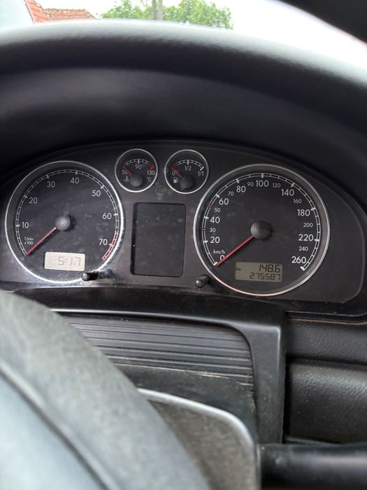 VOLKSWAGEN Passat 2001