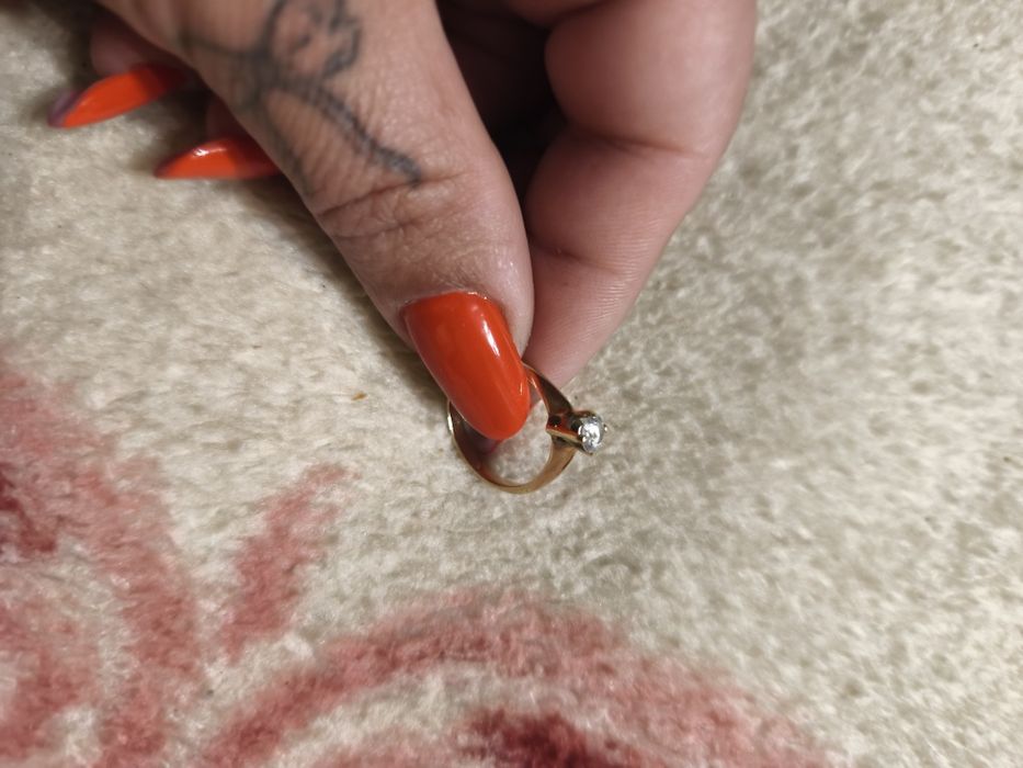 Vând inel de logodna