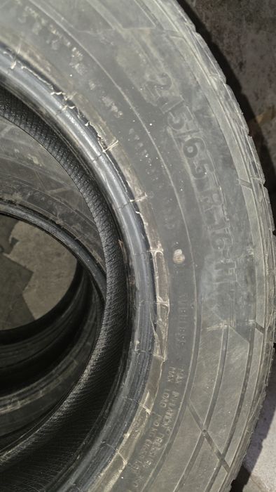 Vand 4 cauciucuri 215 65 R16 continental