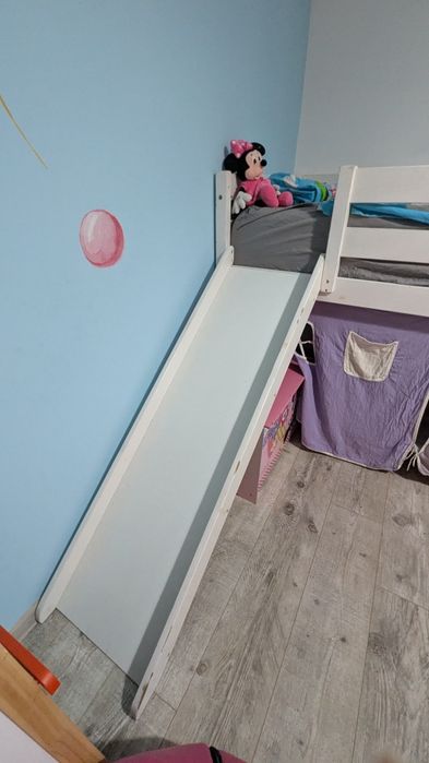 Детско легло с пързалка