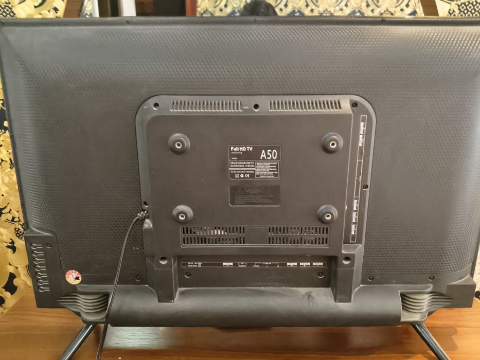 Телевизор Samsung почти новый