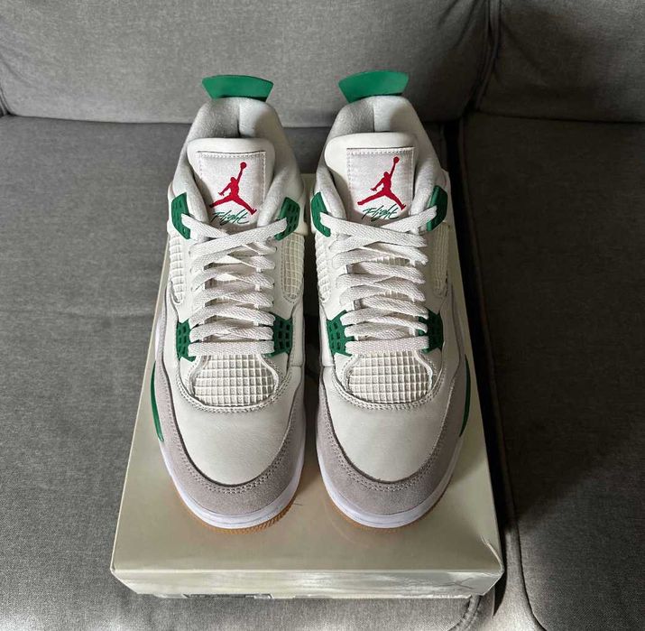 Jordan 4 pine green 43