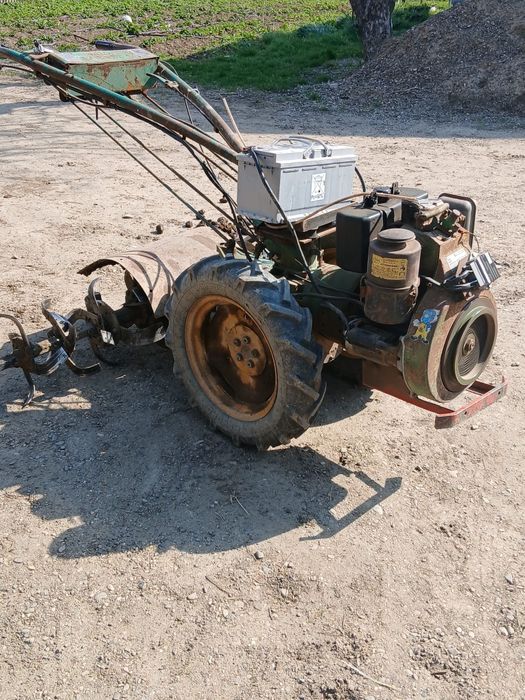 Vând motocultor 16 cp