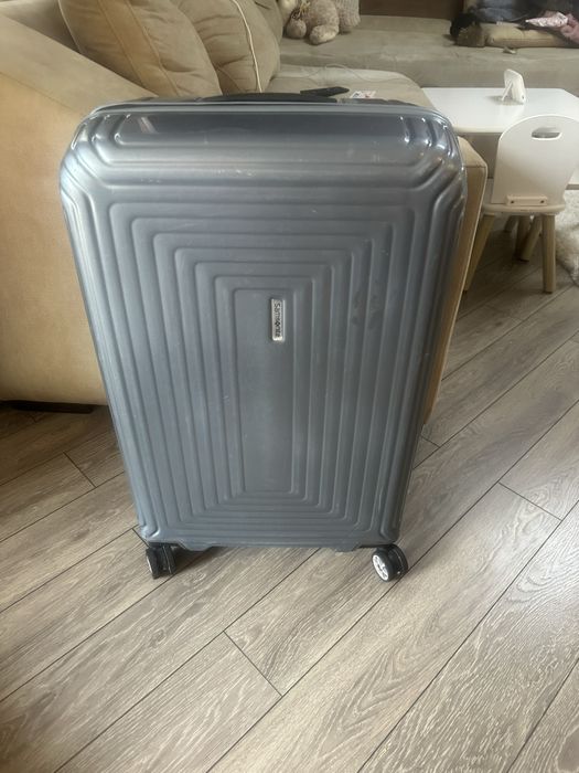 куфар samsonite изплзван