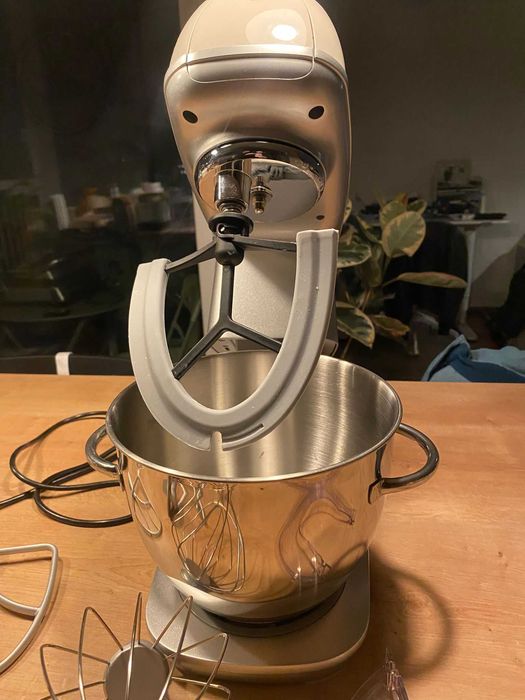 Robot de bucătărie MMC1000RL Gorenje (Timisoara + 20km)