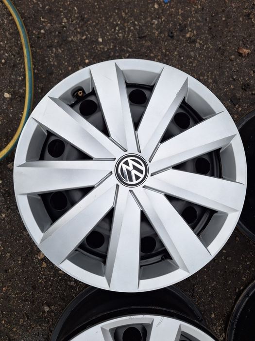Фолскваген-16цола-5/112-с оригинални тасове