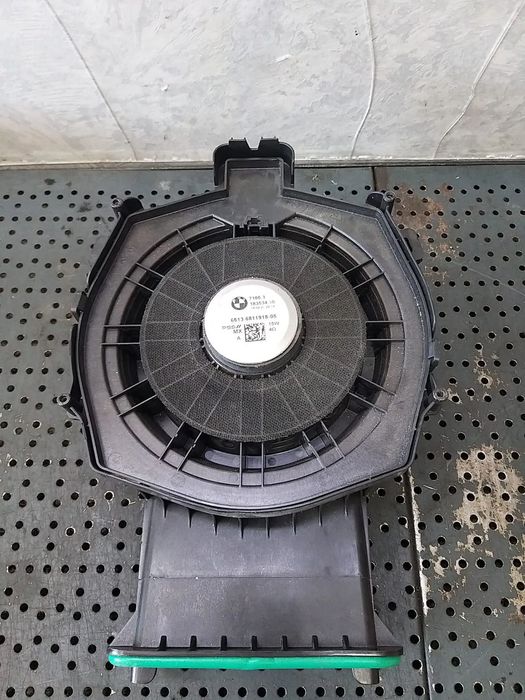 Boxa subwoofer bmw x3 g01 18353410 681191805