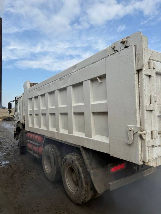 HOWO yuk mashinasi samasval sotiladi