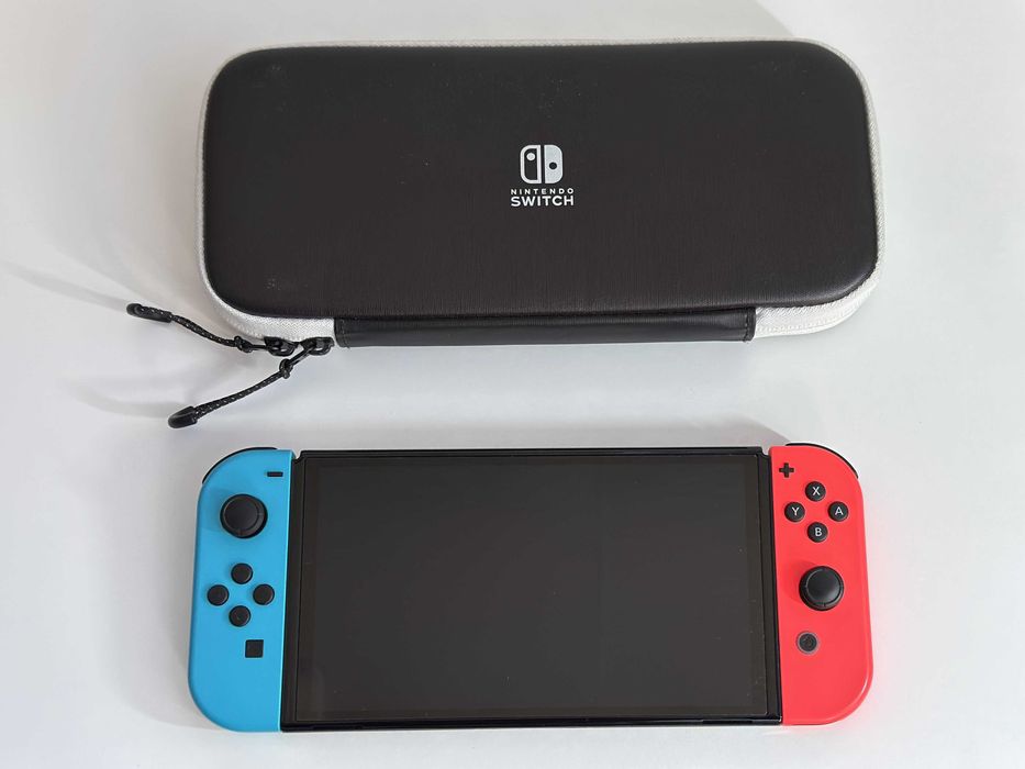Nintendo Switch OLED + Husa Nintendo