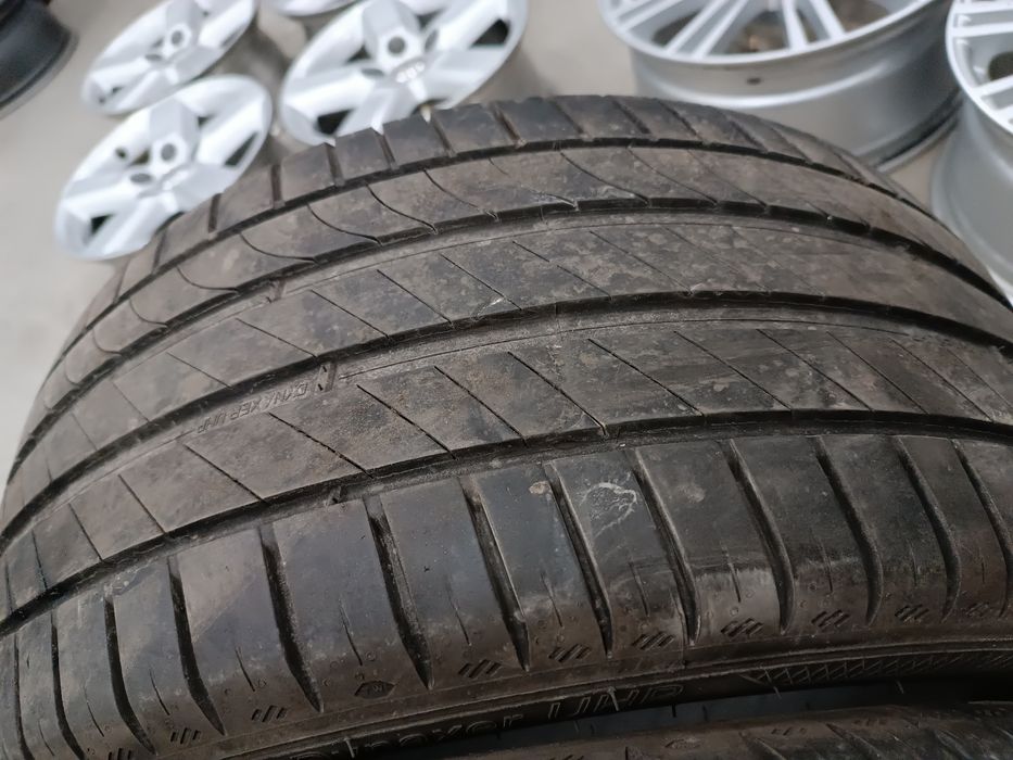 2buc Anvelope Vara 255 35 18 Kleber dot2022