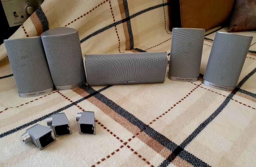 Сателитни тонколони -Harman cardon