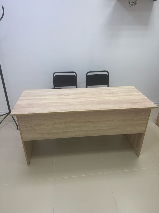 Офисные столы 2 штуки