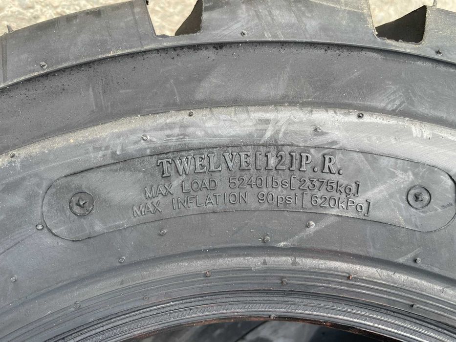 Cauciucuri noi Robsute 10-16.5 cu 12PR Anvelope bobcat de beton