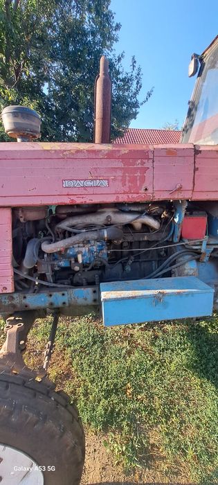Tractor U650 cu motor saviem