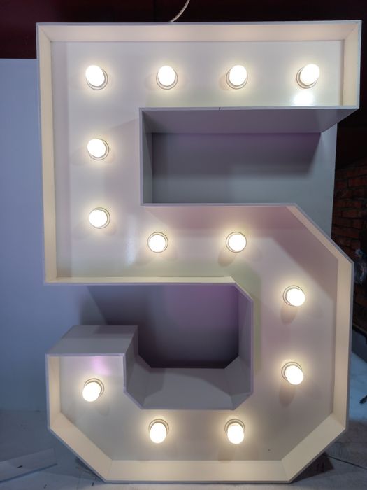 Продам световые буквы.