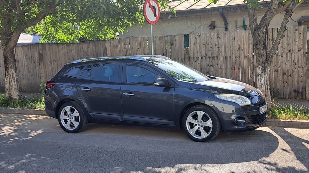 RENAULT Megane 2010 — imagine 2