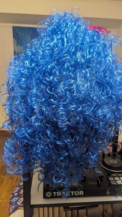 Продаю парики для разных событий.