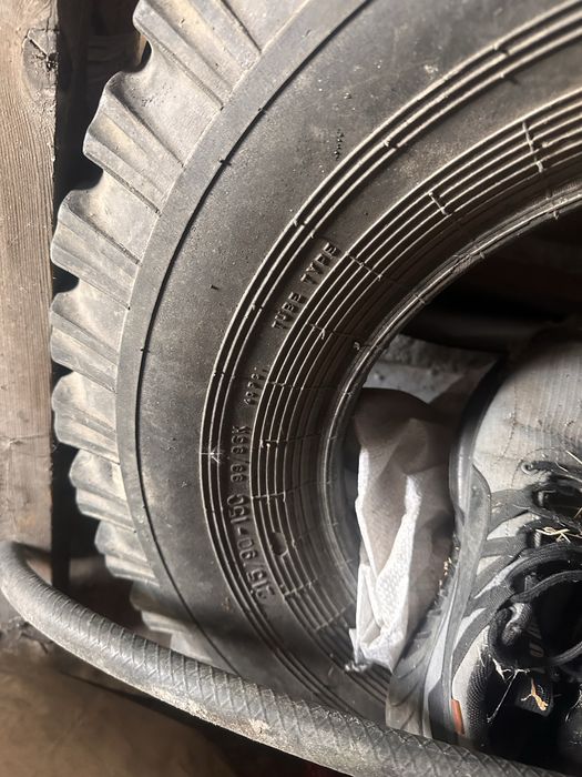 Продам резину на Уаз