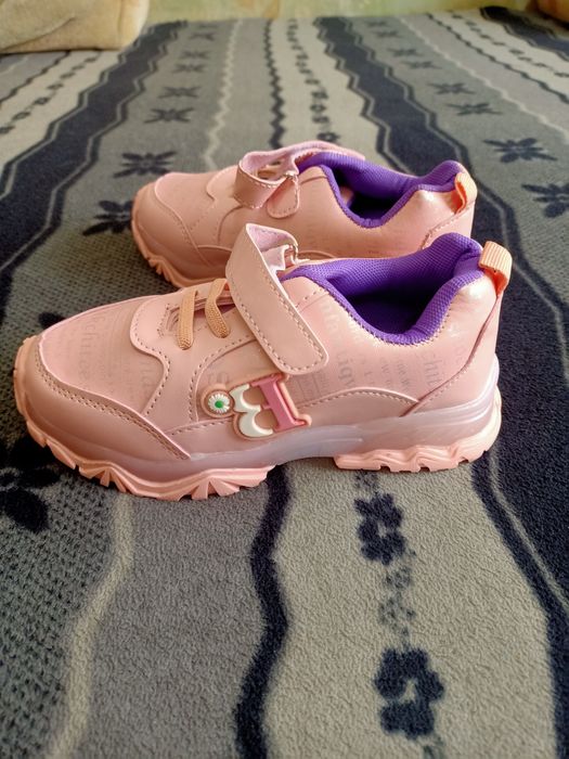 Новая детская обувь