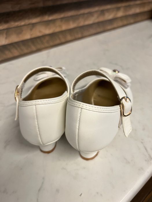 Официални обувки за момичета