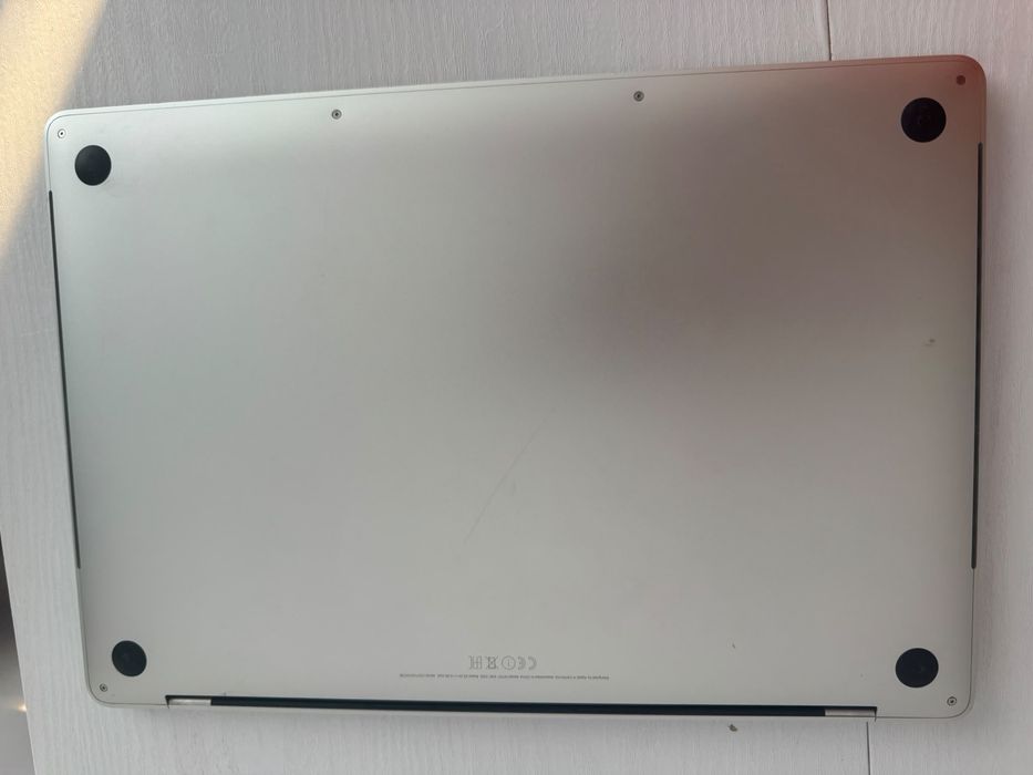 Macbook 2017 i7