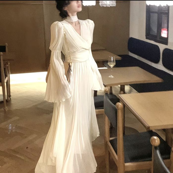 Продам новое платье