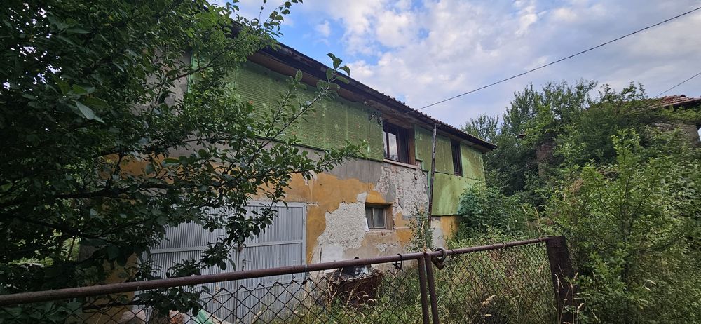 Продава се Къща в Перник, Ладовица - 140 кв.м за 434 €/кв.м - Снимка #1