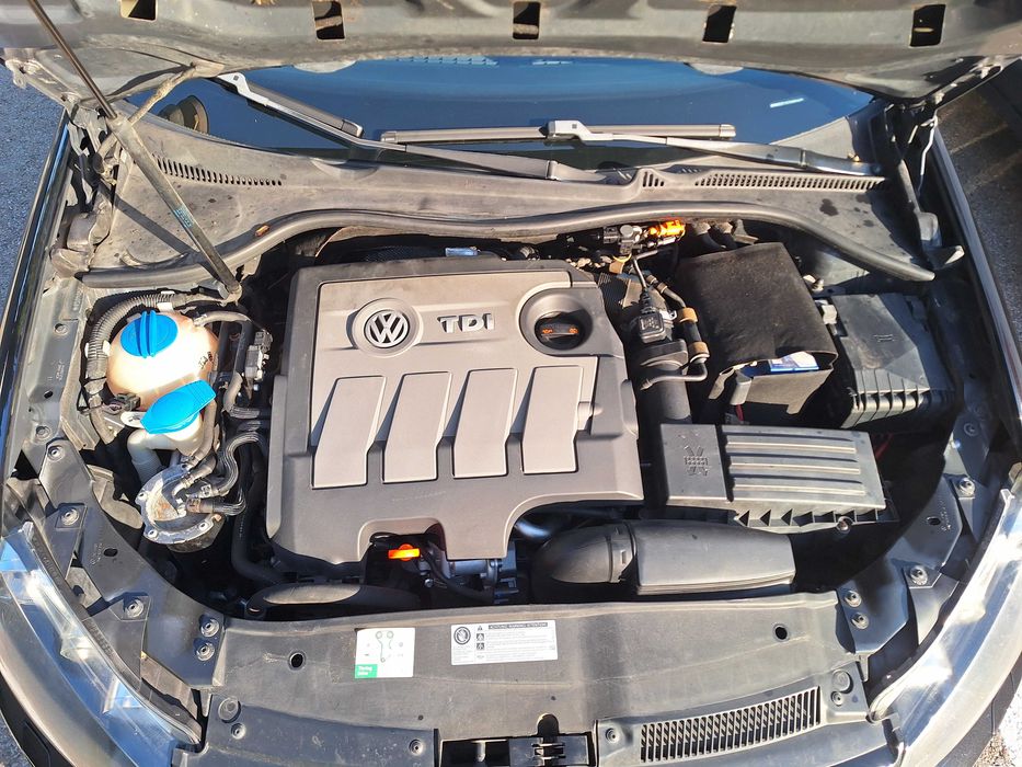Volkswagen Golf 2011 diesel, 4.636 € — imagine 3