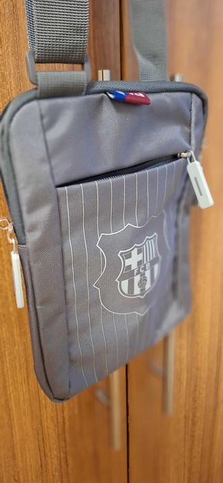 Чантичка през рамо Барселона