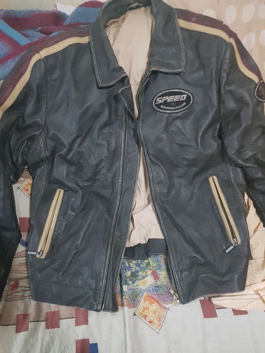 200 Lei. Geaca motociclist Speed , din piele vită.  Marimea  54.