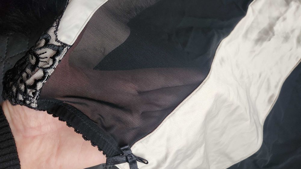 Дамски потник с ликра - черен и бежав