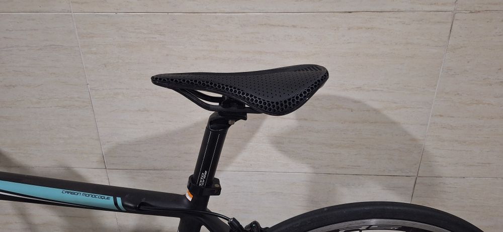 Продам карбоновый шоссейник Bianchi