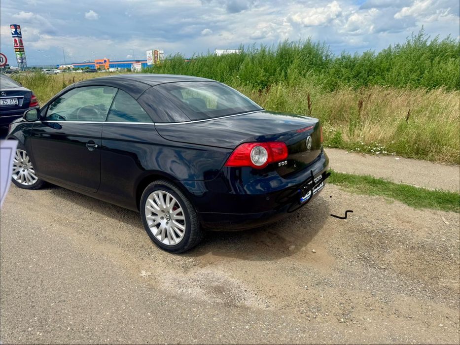 Volkswagen EOS.