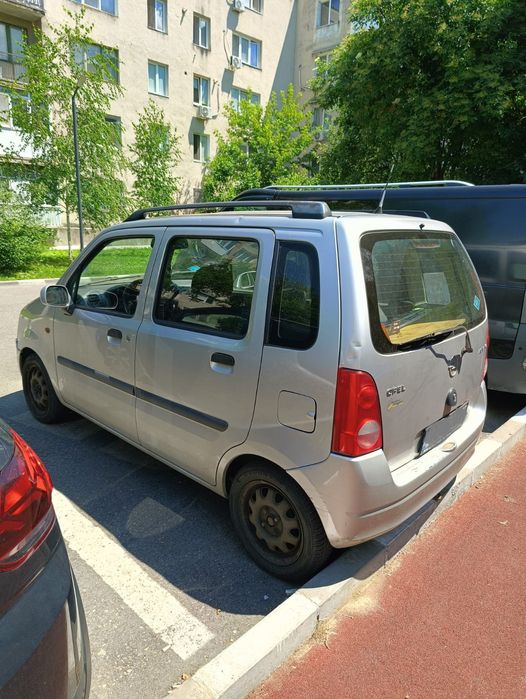 Vând Opel agila 2001