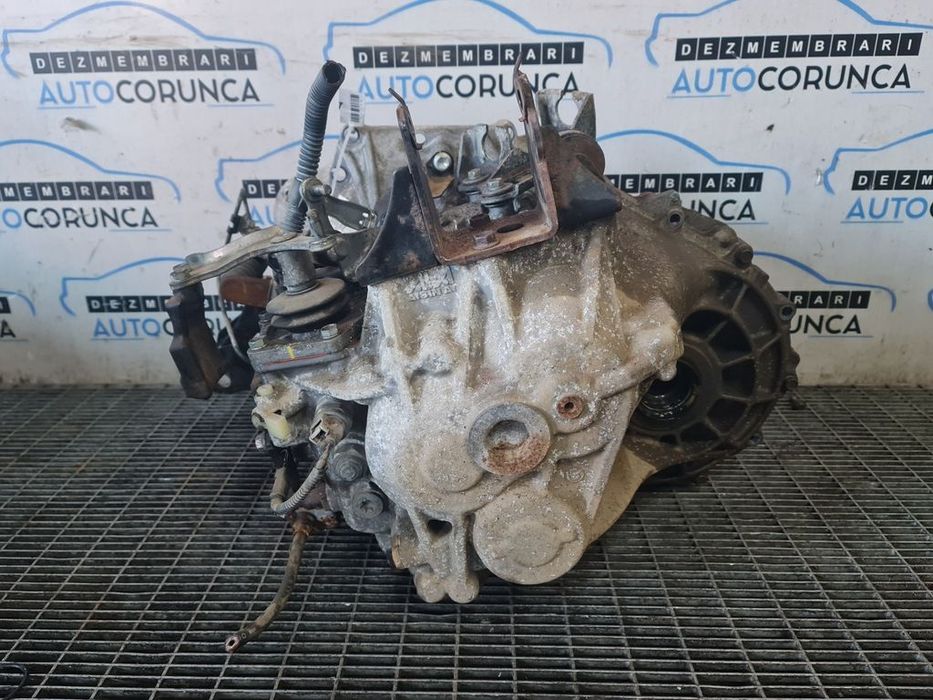 Cutie de viteze Toyota RAV 4 III 2.2 D - 4D 2006 - 2012 150CP Manuala 6 Trepte 2AD - FHV ...