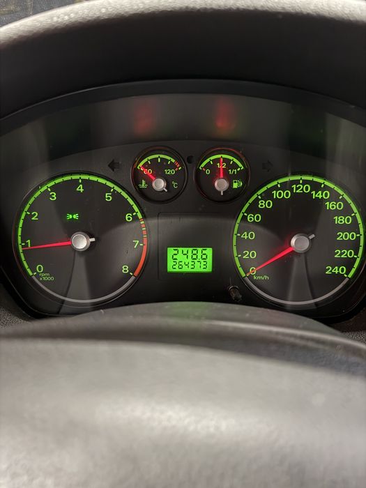 Ford focus MK 2 1.4i