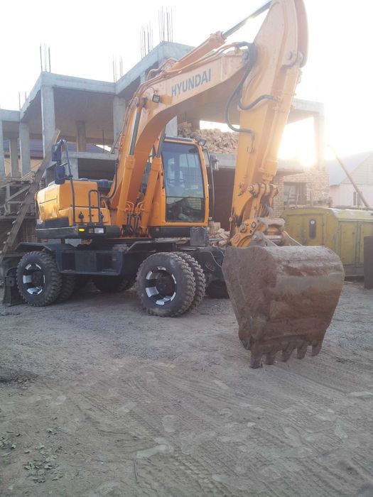 Услуги экскаватора Hyundai 140 Robex