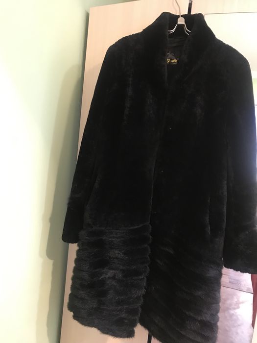 Продам шубу мутоновую