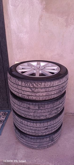 Диски R17 с резиной комплект