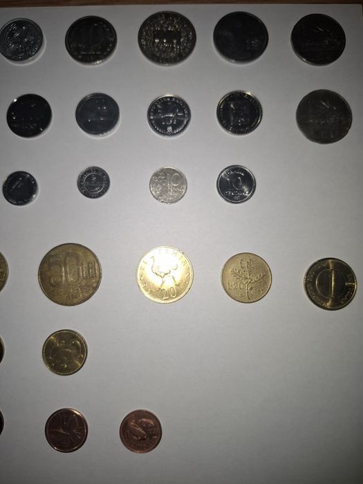 Bancnote și monede românești și internaționale de colecție
