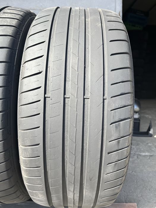 2 бр. летни гуми 225/45/17 Vredestein DOT 0423 4 mm