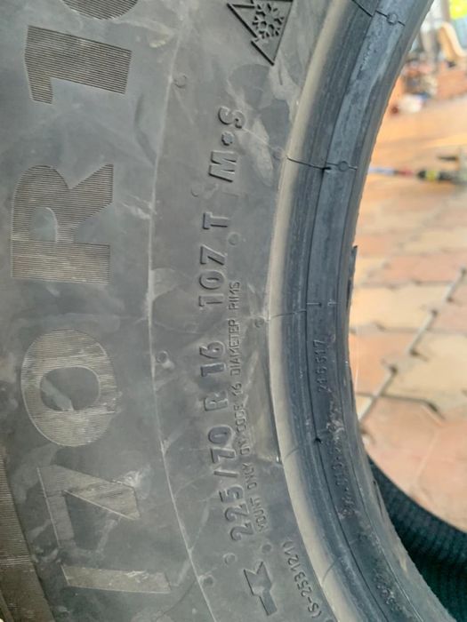 Шины на машину (шипы)