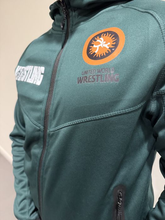 Нов спортен екип / анцуг