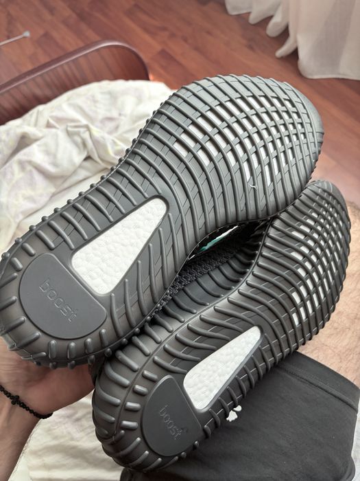 Yeezy 350 marimea 44
