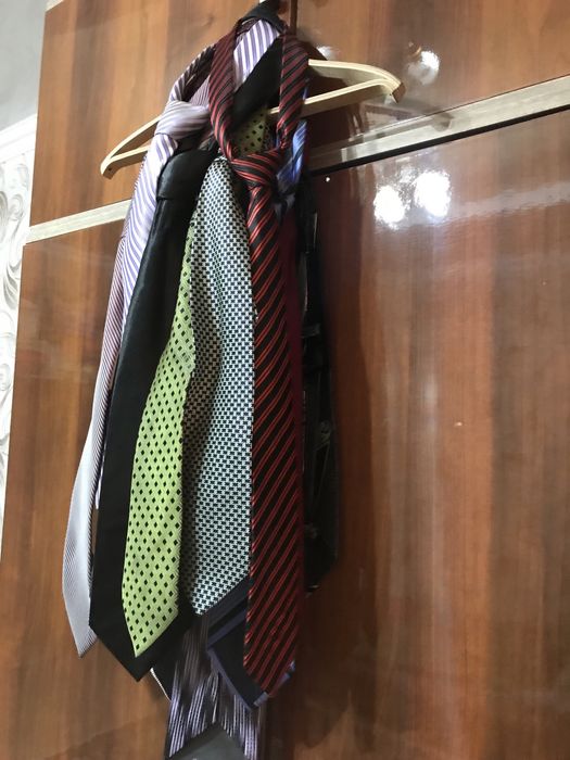 Галстуки разные мужские