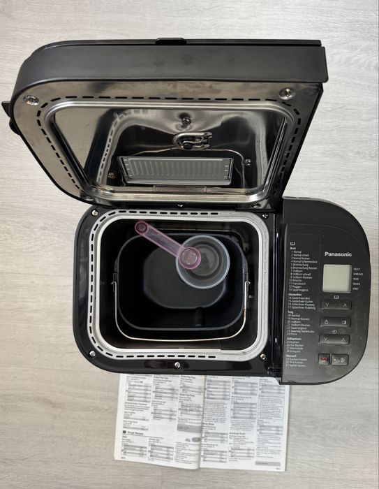 Aparat paine, pizza, gogosi Panasonic SD-YR2550SXE, 550 W, 31 programe