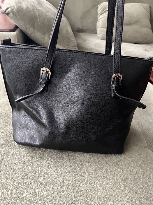 Дамска чанта Guess